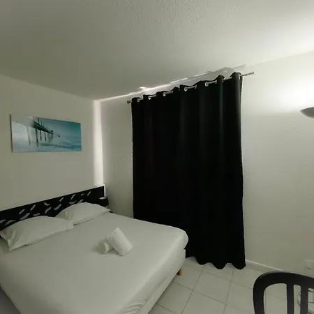 Le Littoral アパート カレー